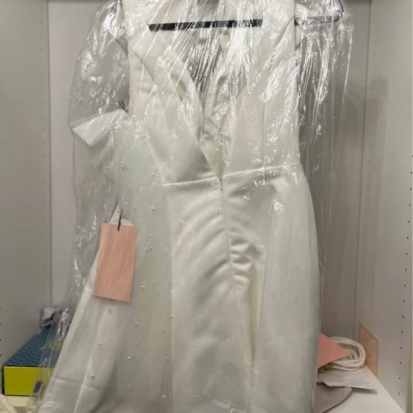 KissProm Thessaly Dress | NWT | White | Size 4 - Picture 3 of 6